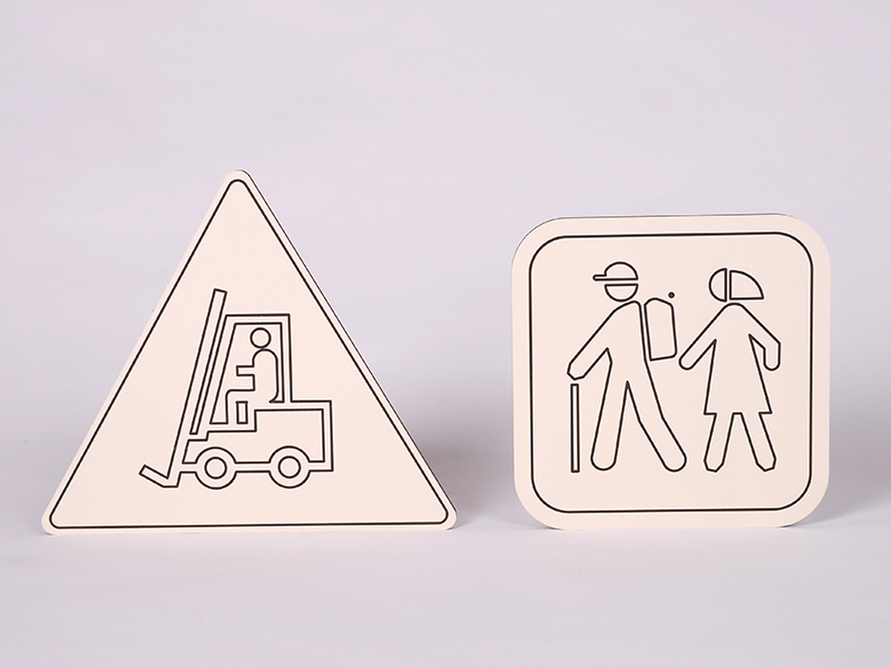 piece-pour-communication-plastics-44-5 Panneaux de signalisation pour le domaine de la communication - CITYPLAST